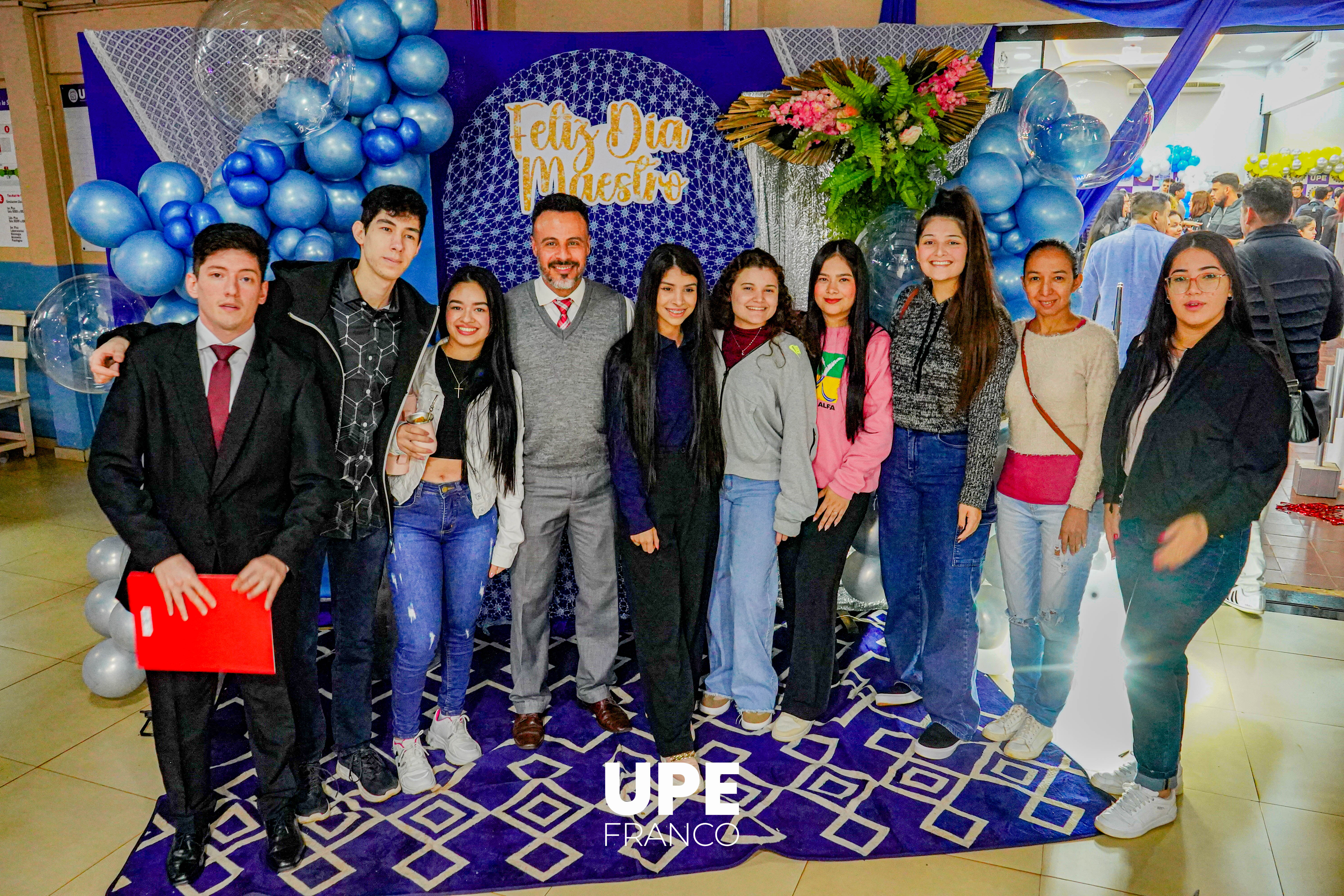 Día del Maestro: UPE Franco celebra la dedicación y entrega de sus docentes